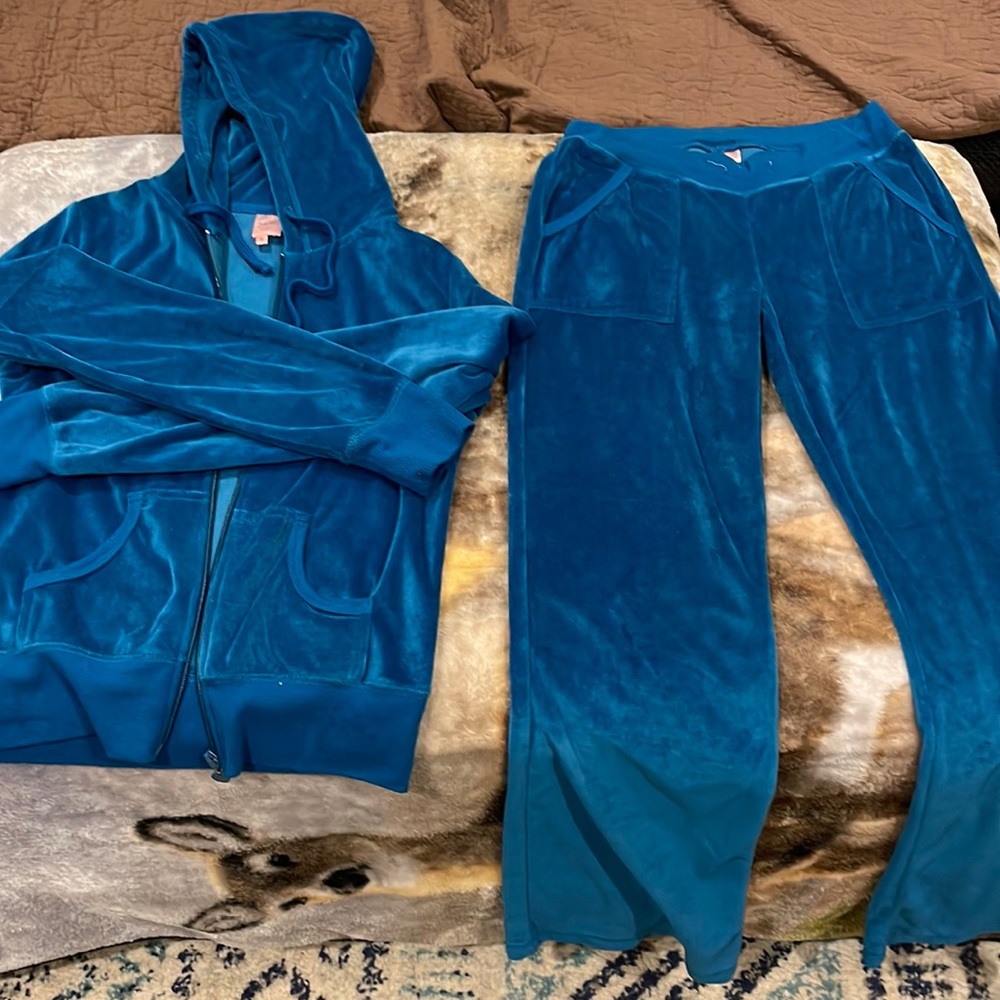 Ruby Rose 2 piece loungewear set. Size S